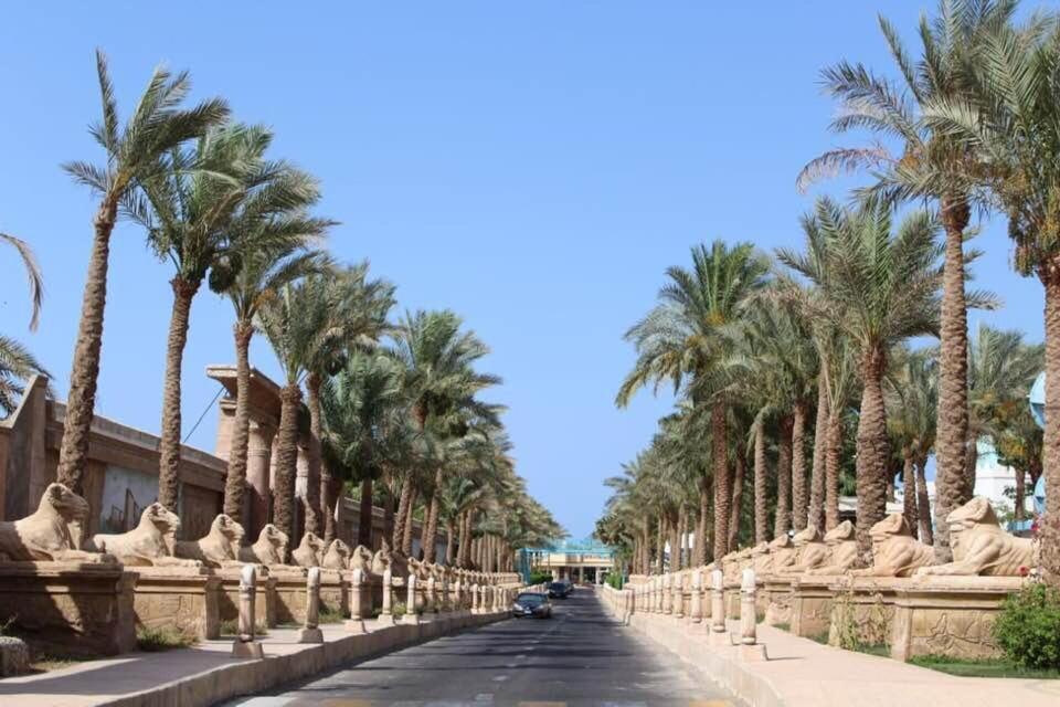 Lillyland Mirage Bay & Aqua Park Hotel 4*